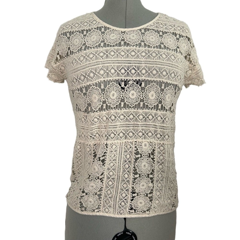 Lili’s Closet Cream Crochet Top Size XS